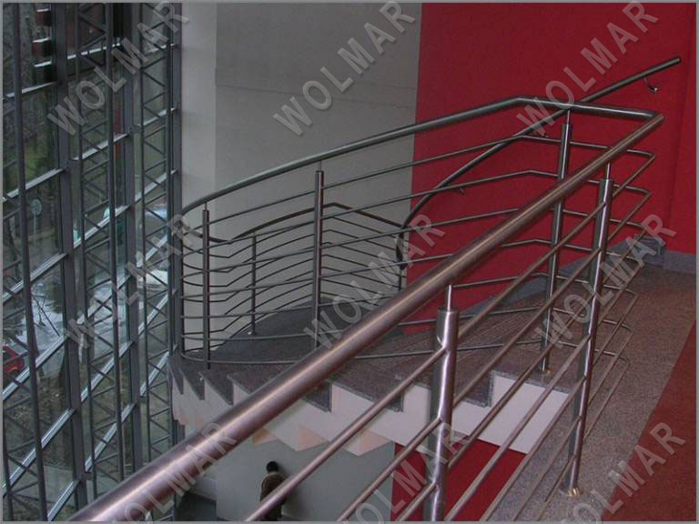 balustrady klatek schodowych ze stali nierdzewnej